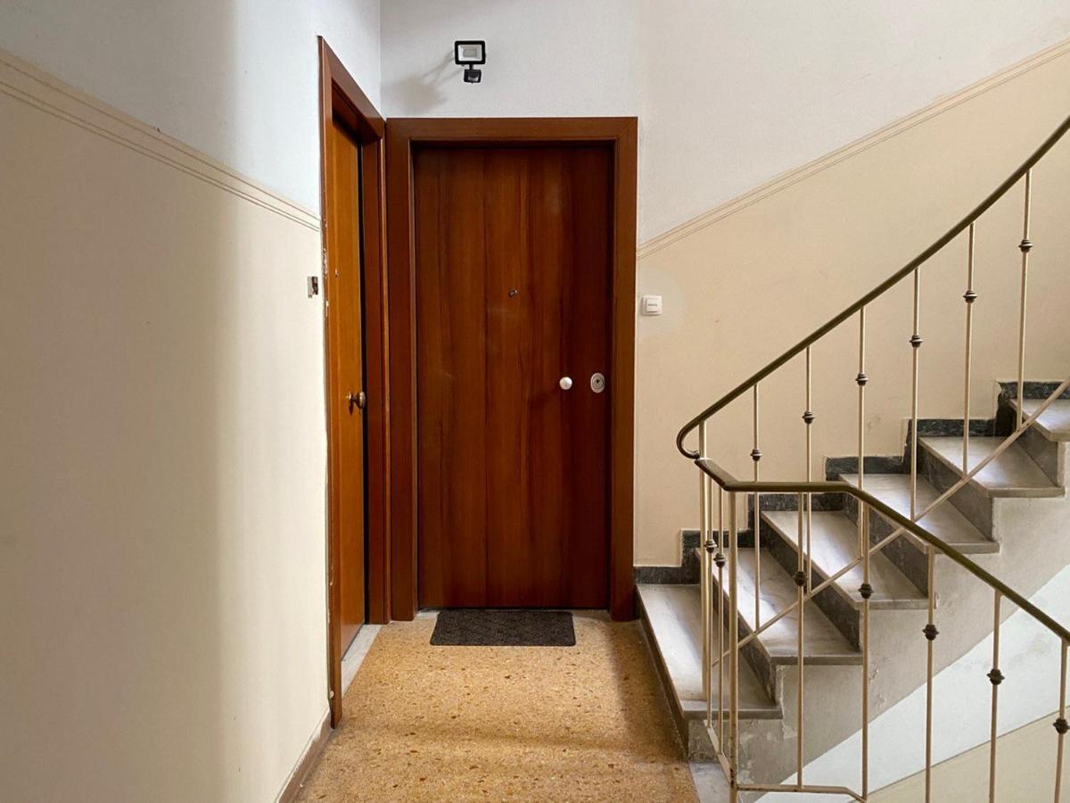 A Modern Flat In The Centre Apartment Atena Exterior foto